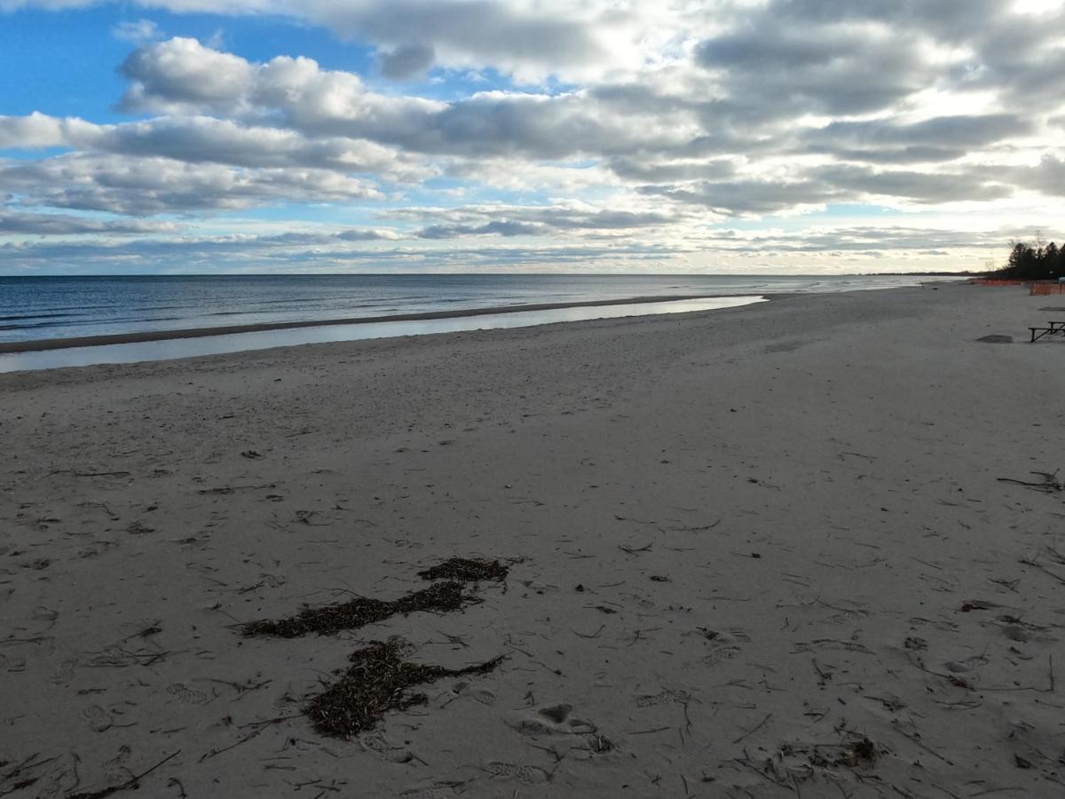 Sunrise Beach Oscoda @ Surfside المظهر الخارجي الصورة